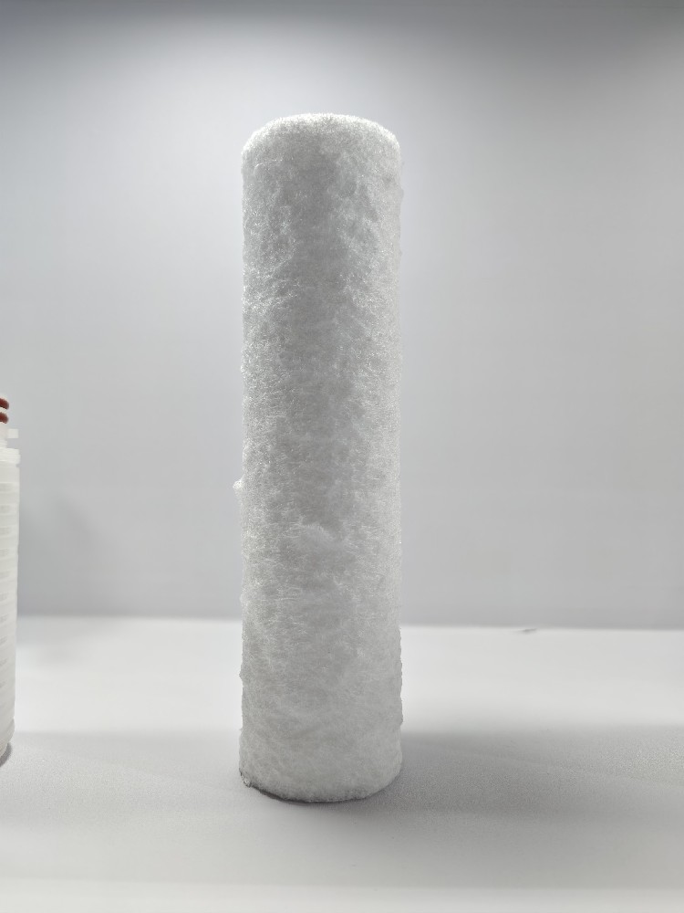 熔噴濾芯在水處理中的技術優勢